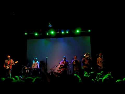 CHICO TRUJILLO. La pollera amarilla. Directo, live.