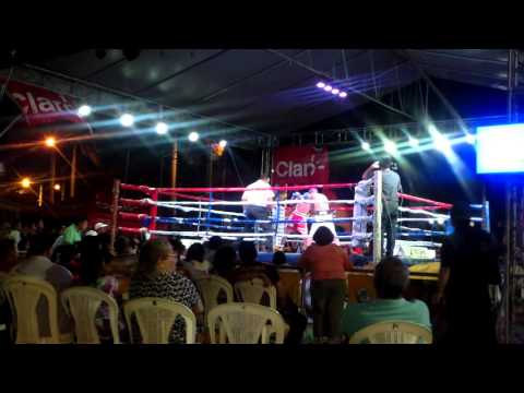 Kevin Lara noquea a Alexander Taylor. Nica Boxing. Nicaragua 2016.