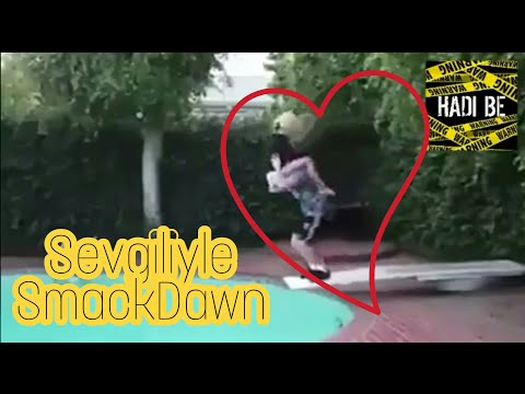 Sevgiliyle Smackdawn Dövüşmek Cok Komik