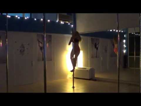07.Thess Pole Show 3 - Pole Art - Ria
