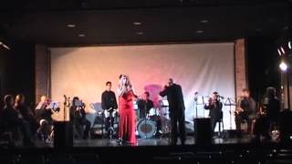 preview picture of video 'JUANI DÍAZ. PASODOBLES, ORQUESTA AMAPOLA.flv'