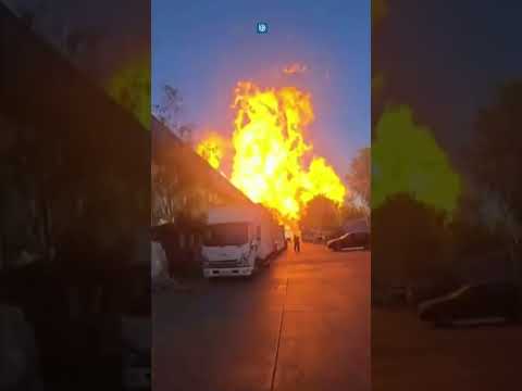 El momento exacto cuando camión explota en Renca y deja gran columna de humo