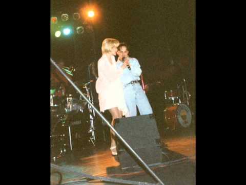 IVETA BARTOŠOVÁ A MARTIN BRAUN-KŘÍŽ Z KAKTUSŮ (LIVE-1995)