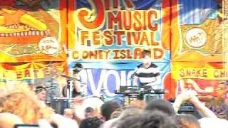 Matt & Kim Live- Matt's Rap + Song for all the Shorties