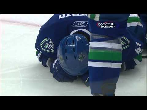 Jody Shelley cheap shot on Alberts - Flyers CSN Feed