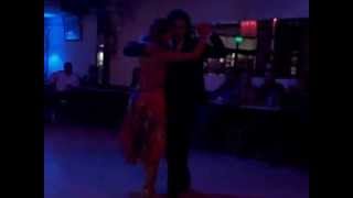 Donato Juarez y Carolina del Rivero @ Milonga 10 ~ Sep 2013, D'arienzo "Nada Mas"