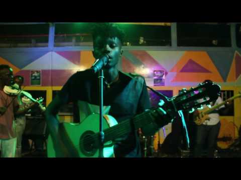 Ayrosh x Tha Movement - Kwina Mbura - Live at the Lounge 4