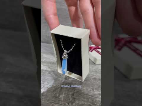 Подарок парню девушке брелок Лунный камень кристалл-шестигранник пирамидальной формы в коробочке - фото 4 - id-p1870441571
