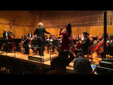 Folktune: Az der Rebbe Elimélech - Einat Betzalel & L' Orchestre Festival