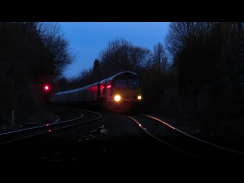 GBRf Class 60 & 66 No's. 60085 & 66758 on 6E17 @ Denton on 21.12.19 - HD