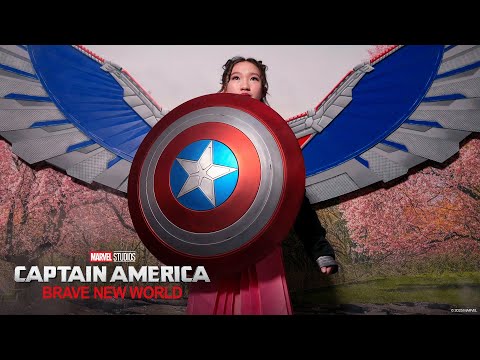 Marvel fans pose with Sam Wilson's Shield at the Premiere!
