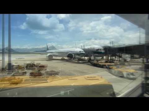 SUPERTRAVELME - Cathay Pacific The Pier's New Business Class Lounge