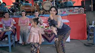 Download lagu Pargoy KMB Gedruk Sragen Wuri Yunita Kembang Wangi ( Versi Cover ) - ARS Jilid 4 - Aditjaya pictures mp3 Download lagu Pargoy KMB Gedruk Sragen Wuri Yunita Kembang Wangi ( Versi Cover ) - ARS Jilid 4 - Aditjaya pictures mp3
