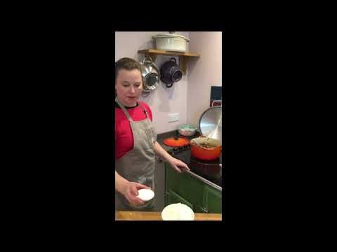 Philippa Vine's flour-free freestyle Fruit Cake