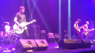 Shed Seven - Bully Boy (live)