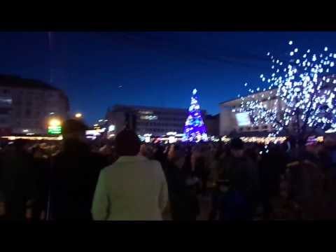 Lansare de lampioane in Centrul Sucevei - 01 Decembrie 2013 1/2