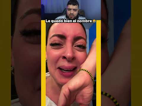 Me río viéndola a ella también reírse 😂😂