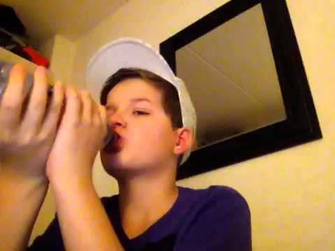 Hvor lang tid tar det at drikke en flaske vand