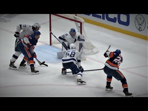 6/23/21  Scott Mayfield Ties This Game In The Third Period
