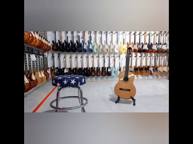 Vídeo relacionado con GUITARRA CLASICA ESPAÑOLA MGT-5920 MADERA MINIATURA ESCALA 1:4 REGALO COLECCIONISTA MUSICAL - ROCKMUSIC