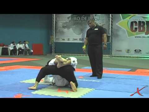BRASILEIRO CBJJE 2013 - Marcelo Olegário x Eduardo de Freitas  by X-COMBAT