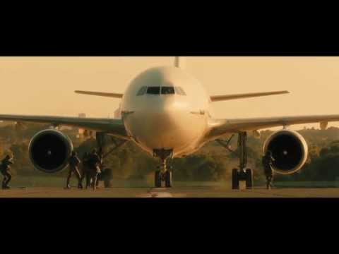 World War Z - 'Escaping Israel' clip