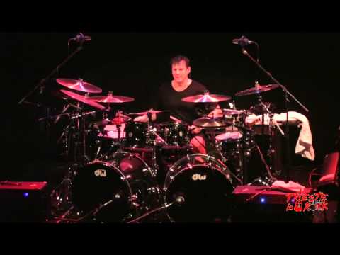 Thomas Lang (Paul Gilbert Band), straordinario drum solo!  TRIESTE IS ROCK 06.04.2013
