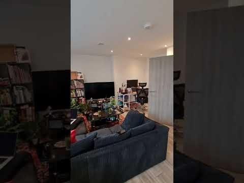 Modern Two Bedroom Apartment in Greenwich