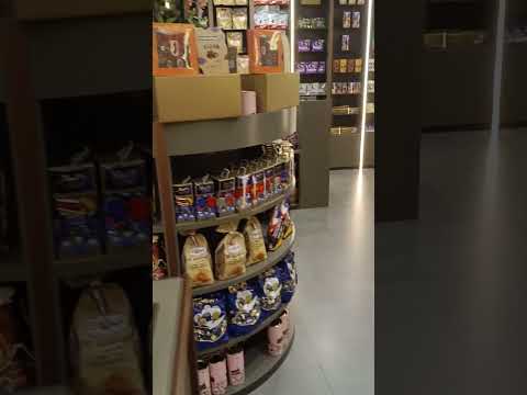 India's #1 Omni Channel Retailer Fresh Imported Chocolates at Cococart, Phoenix Market City, Chennai
