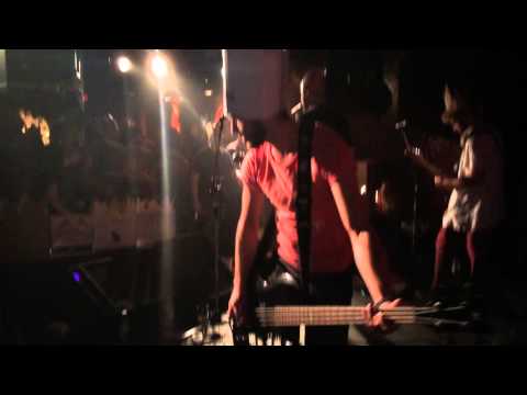 The Cardboard Crowns   Puling Teeth Live MTL 12 mars