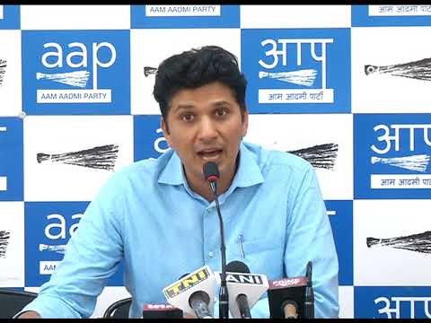 स्वतंत्र प्रजातांत्रिक देश के अंदर अगर चुनाव आयोग पक्षपात करे तो यह बहुत बड़े खतरे की निशानी है