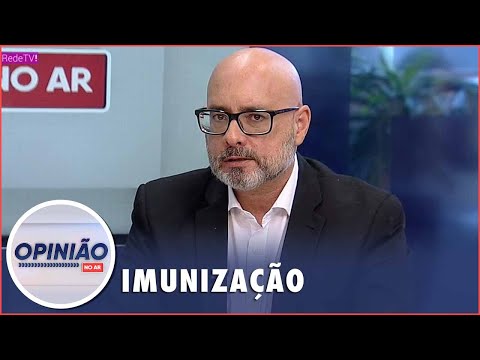 Loiola diz que Anvisa não deveria aprovar vacina em menos de quatro anos