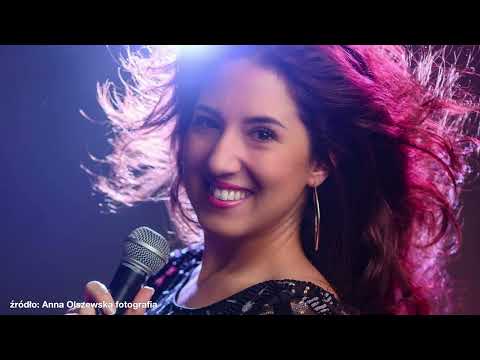 Jessica Merstein - "Romowie - tak blisko a tak daleko"