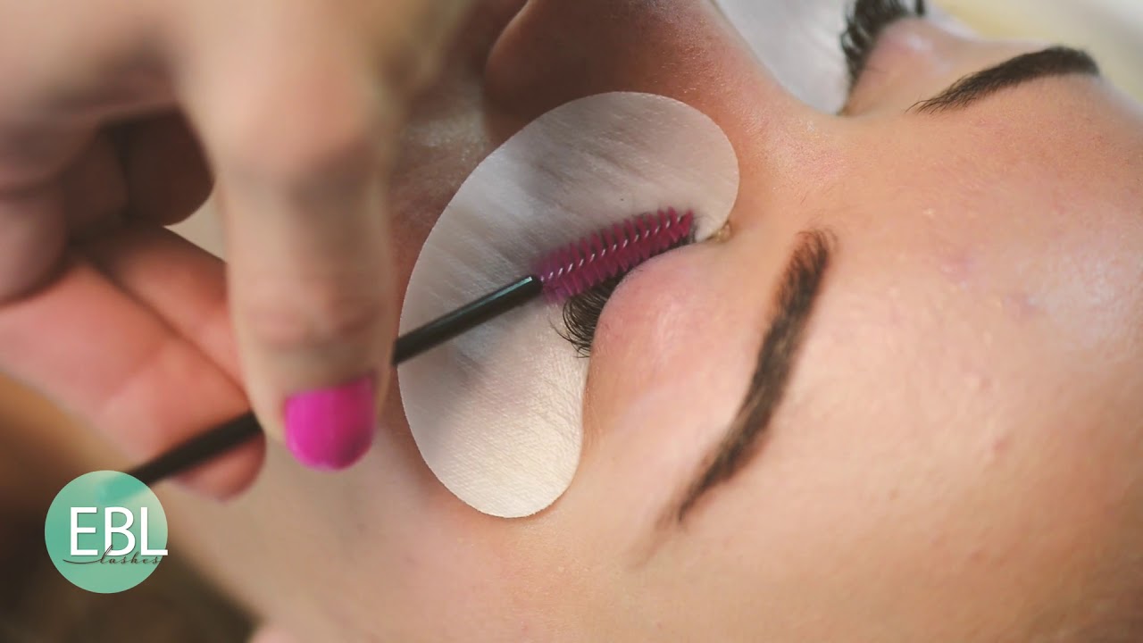 How to Remove Eyelash Extensions Tutorial