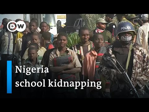 尼日利亞被綁架的學童返回｜DW新聞 (Nigeria: Kidnapped schoolboys return | DW News)