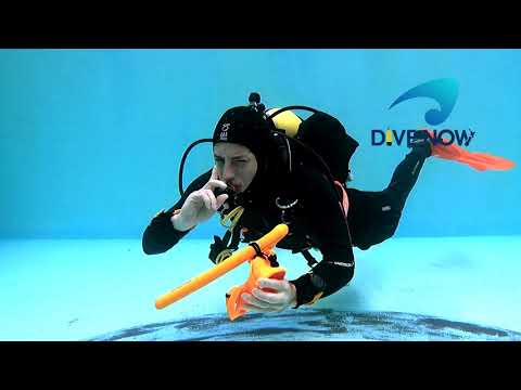 How To Remove And Replace Your Mask - Essential Scuba Skills