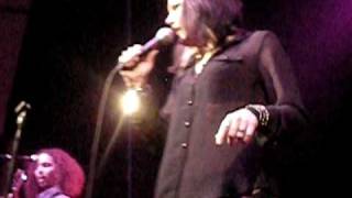 Amanda Overmyer - Hole in the Wall