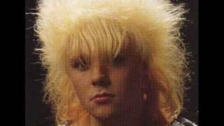 Jussi Hakulinen - Vaaleanpunainen majatalo