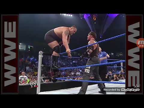 Undertaker lifts big show