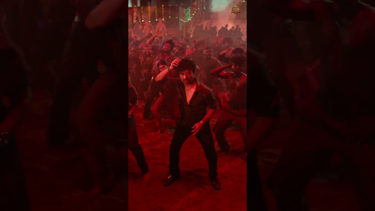 Sethu’s dance in #AdangaathaAsuran is pure fire 🔥 #Raayan #SJSuryah #Dhanush #SunPictures