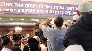 אומן בציון רבי נחמן ערב ראש השנה התשפ"ד ריקודים אש ושמחה עצומה אצל רבי נחמן"... נחל נובע מקור חכמה.