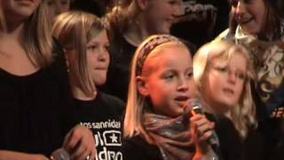 Consert with Ragnhild. 3 of the girls from Angels, Helle, Marthe and Hanne are singing solo