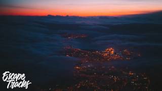 Maurice Moore - Play