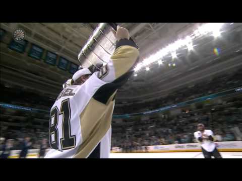 Gotta See It: Phil Kessel thrilled to lift the Stanley Cup