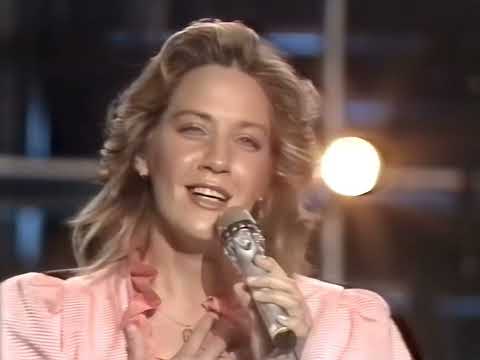 Winner reprise 🇱🇺 - Eurovision 1983 - Corinne Hermès - Si la vie est cadeau (+ Credits)
