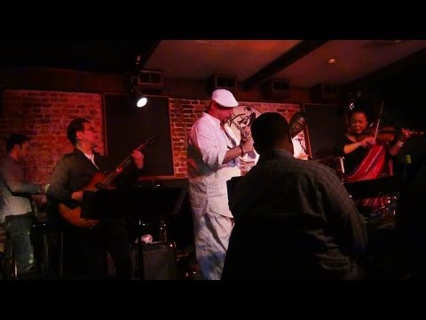 Blues Alley Club, good contemporary Jazz with Cheikh Ndoye - 