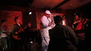 Blues Alley Club, good contemporary Jazz with Cheikh Ndoye - 