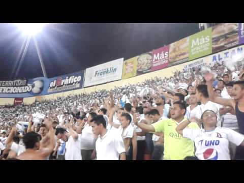 "Ultra Blanca - Vengo del Barrio de los Albos" Barra: La Ultra Blanca y Barra Brava 96 &bull; Club: Alianza