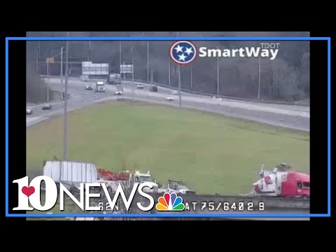 Happy Meal boxes strewn across I-640 ramp to I-75 after semi-truck crashed; no injuries reported