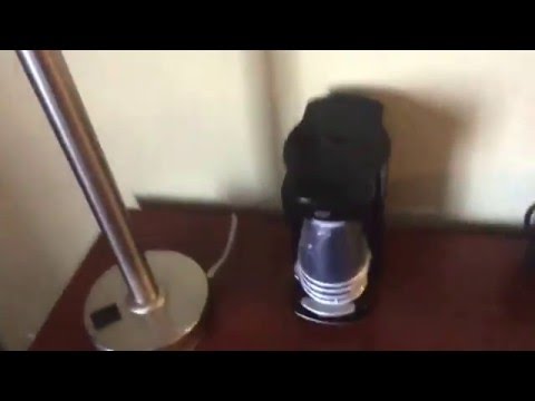 La Quinta Inn Hotel Room Review and Demo